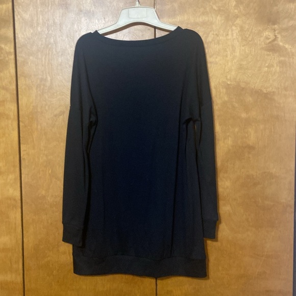 Simier Fariry zip bottom light weight top. Medium - Picture 4 of 4